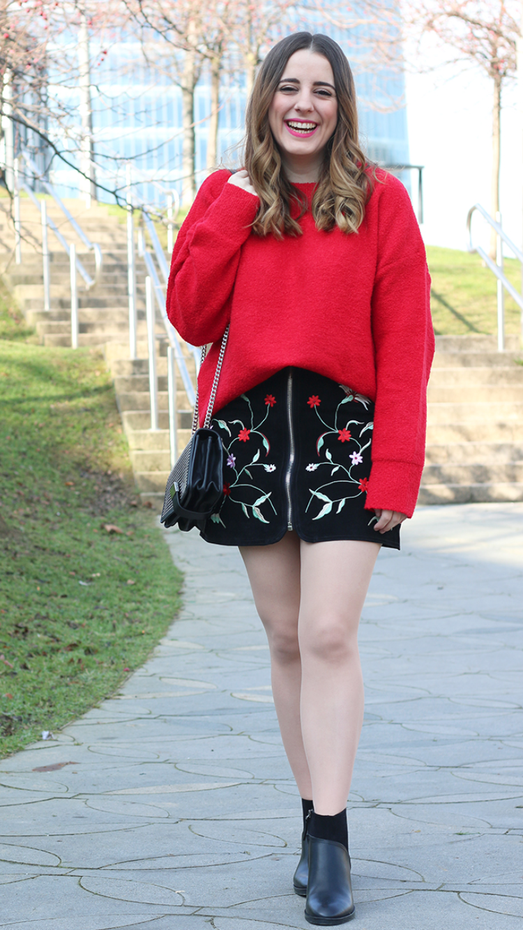 Spring outfit with embroidered skirt - Fashion Tights